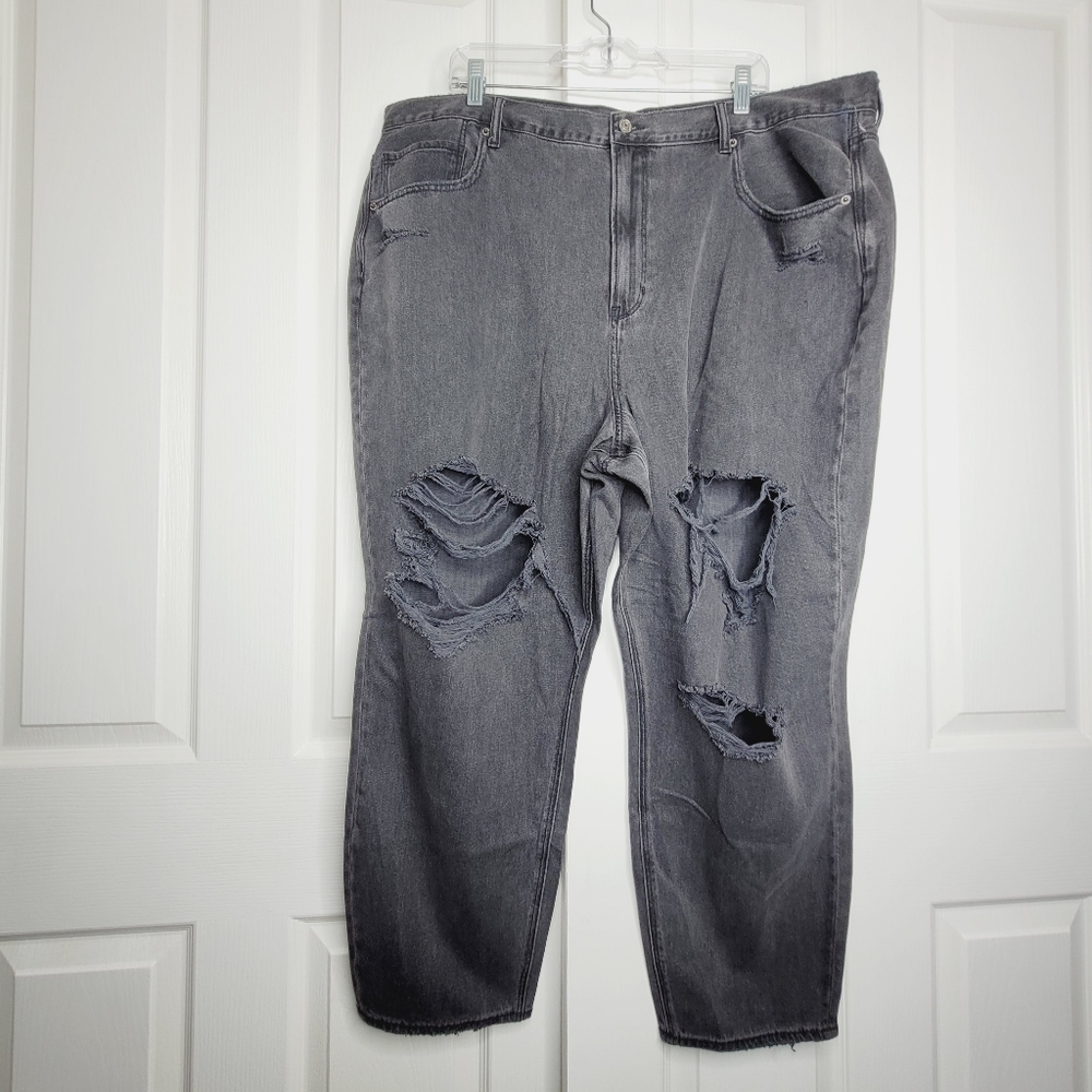 AMERICAN EAGLE RIP Black MOM JEANS PLUS SIZE 24